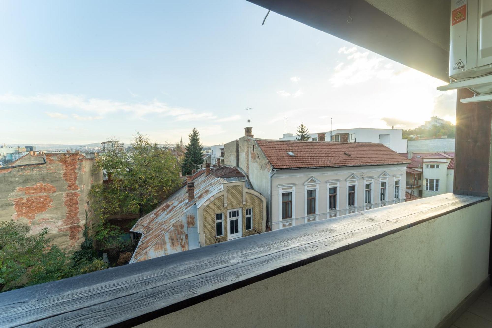 Spacious 3 Rooms 5* Mansion Near Muzeului Square. Free Parking Cluj-Napoca Buitenkant foto